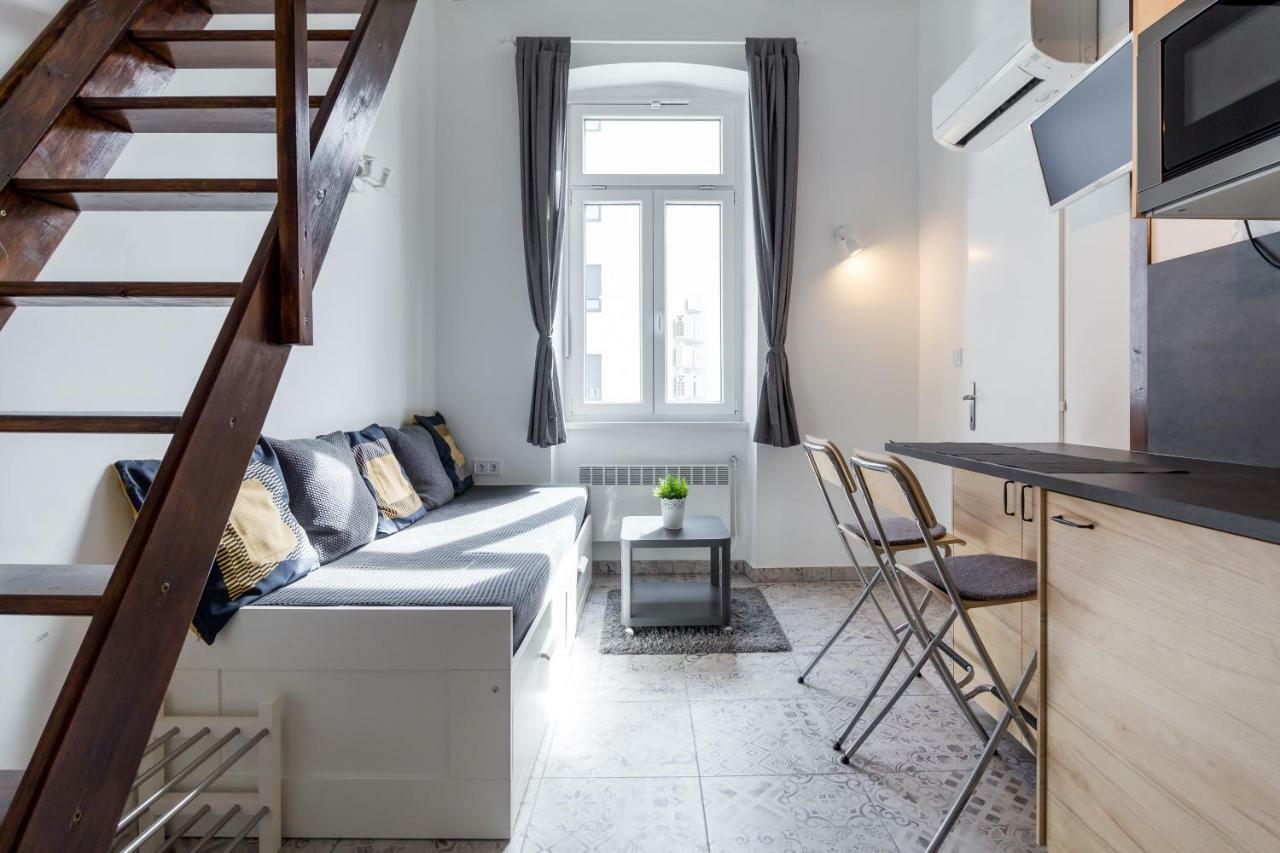 Flexible Selfcheckins 13 & 14 - Le Petit & Le Grand Zagreb - Centre - New - Apartments Repinc Exteriér fotografie
